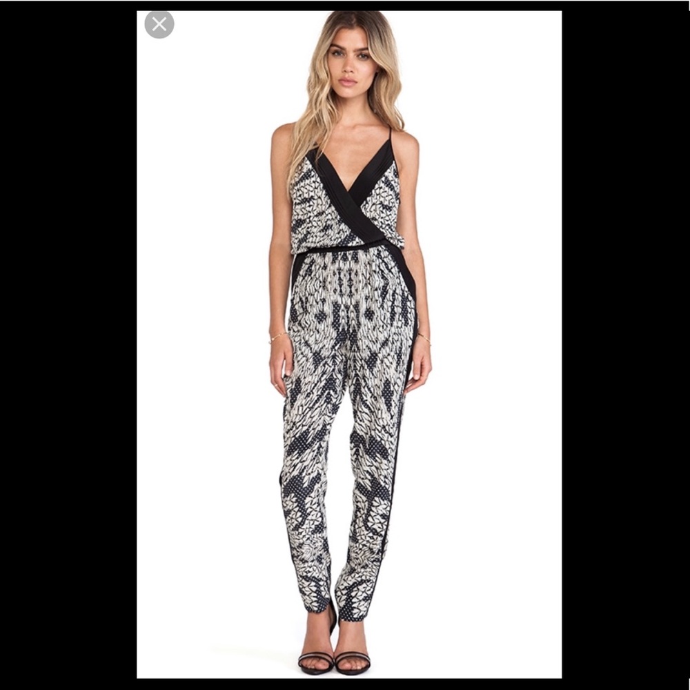 DVF Shany Jumpsuit Size 4 NWT